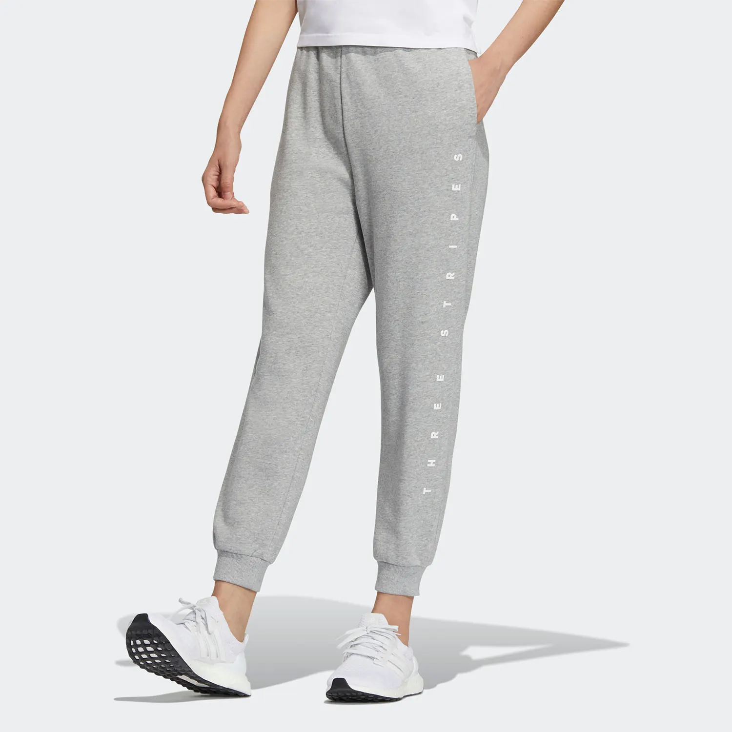 

Оригинальные женские спортивные брюки Adidas Spring New с зауженными манжетами IA5230