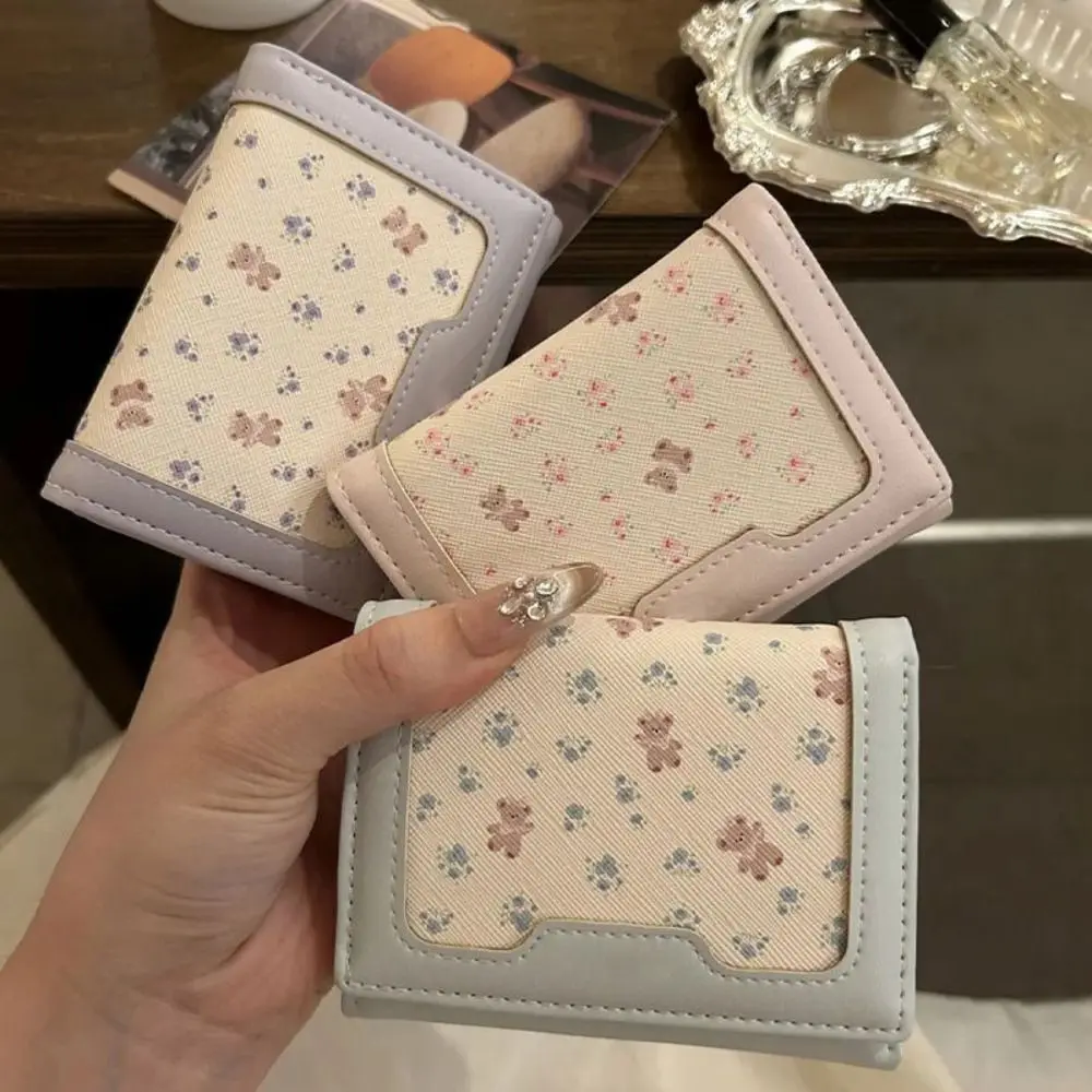 Gifts PU Bifold Wallet Floral Bear Print Compact Folding Structure Coin Wallet Stitched Trim Portable ID Card Holder Daily Carry