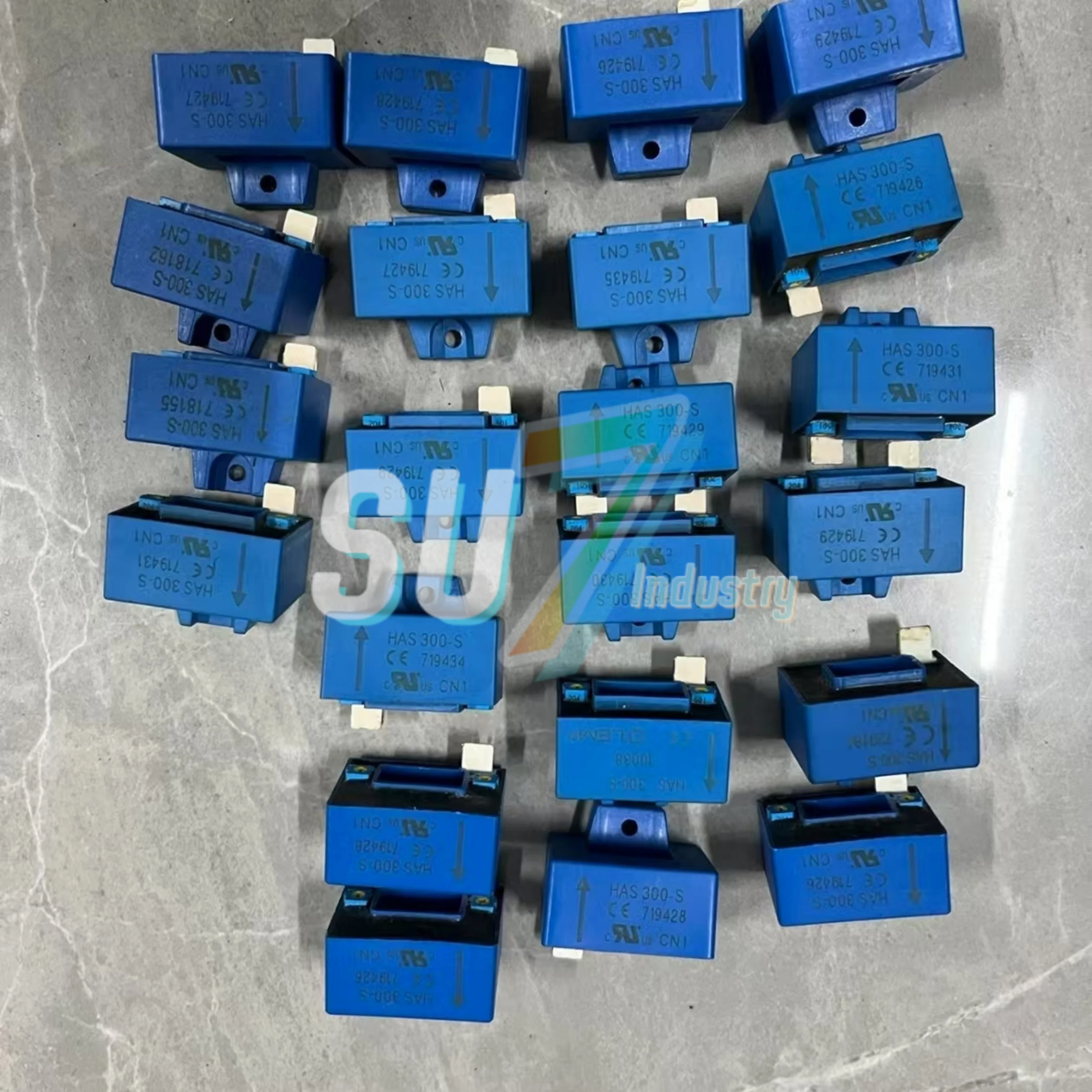Nuevo en caja Transformador de corriente HAS300-S HTB50-P LTT88-S