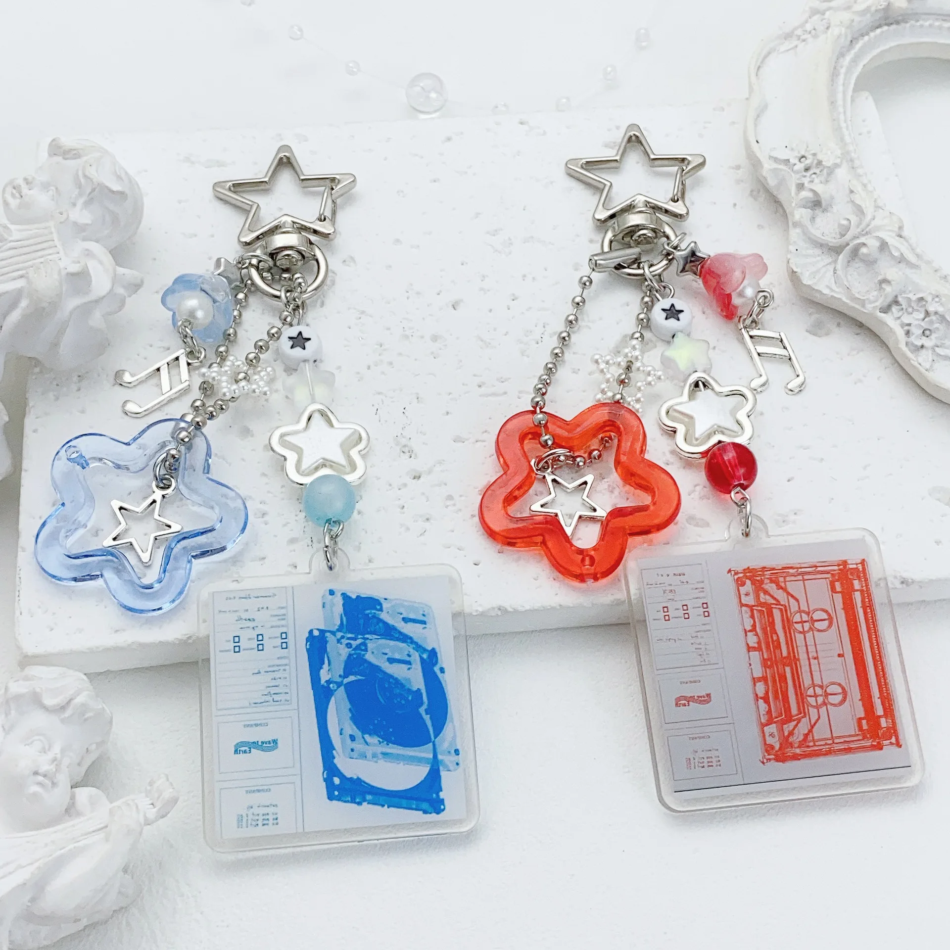 Handmade Y2K Retro Cassette Tape Keychain Beaded Flower Star Bag Charm Vintage Music Acrylic Pendant for Backpack Purse Брелки
