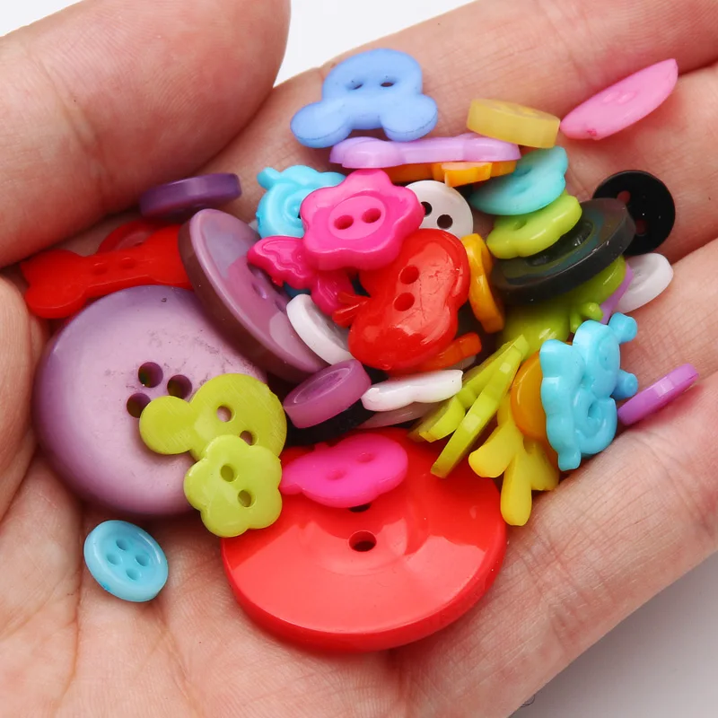 50Pcs Cartoon Resin Buttons Plastic Buttons For Kids Clothes Sewing Buttons Scrapbooking Garment DIY Apparel Accessories