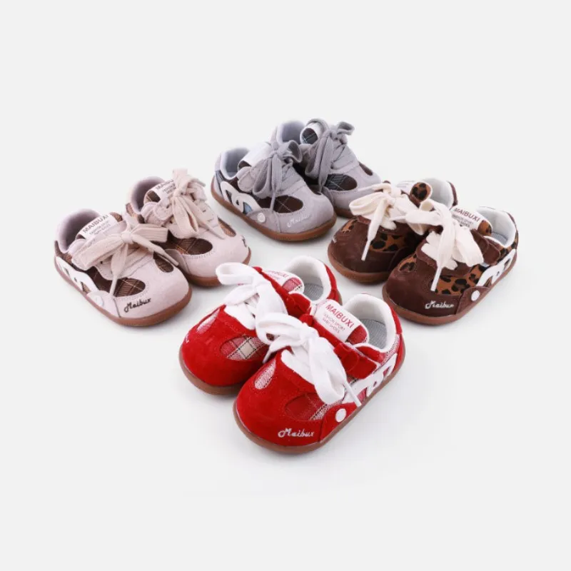 Girls' color blocking Spring 2026 New Board Shoes Boys' Soft soled Sports Shoes Baby Anti slip Fashion Sneakers Red Grey 16-26