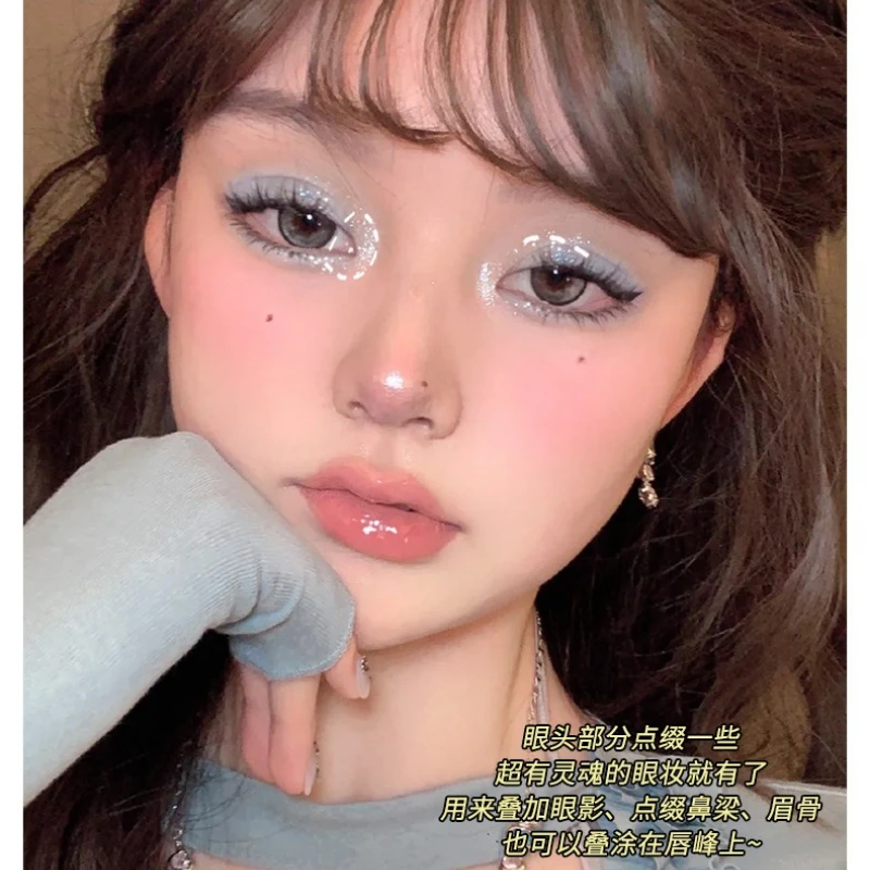 グリッターリキッドアイシャドウ防水真珠光沢のある光沢のあるアイシャドウ明るく横たわっているカイコメイクアップハイライト多目的化粧品