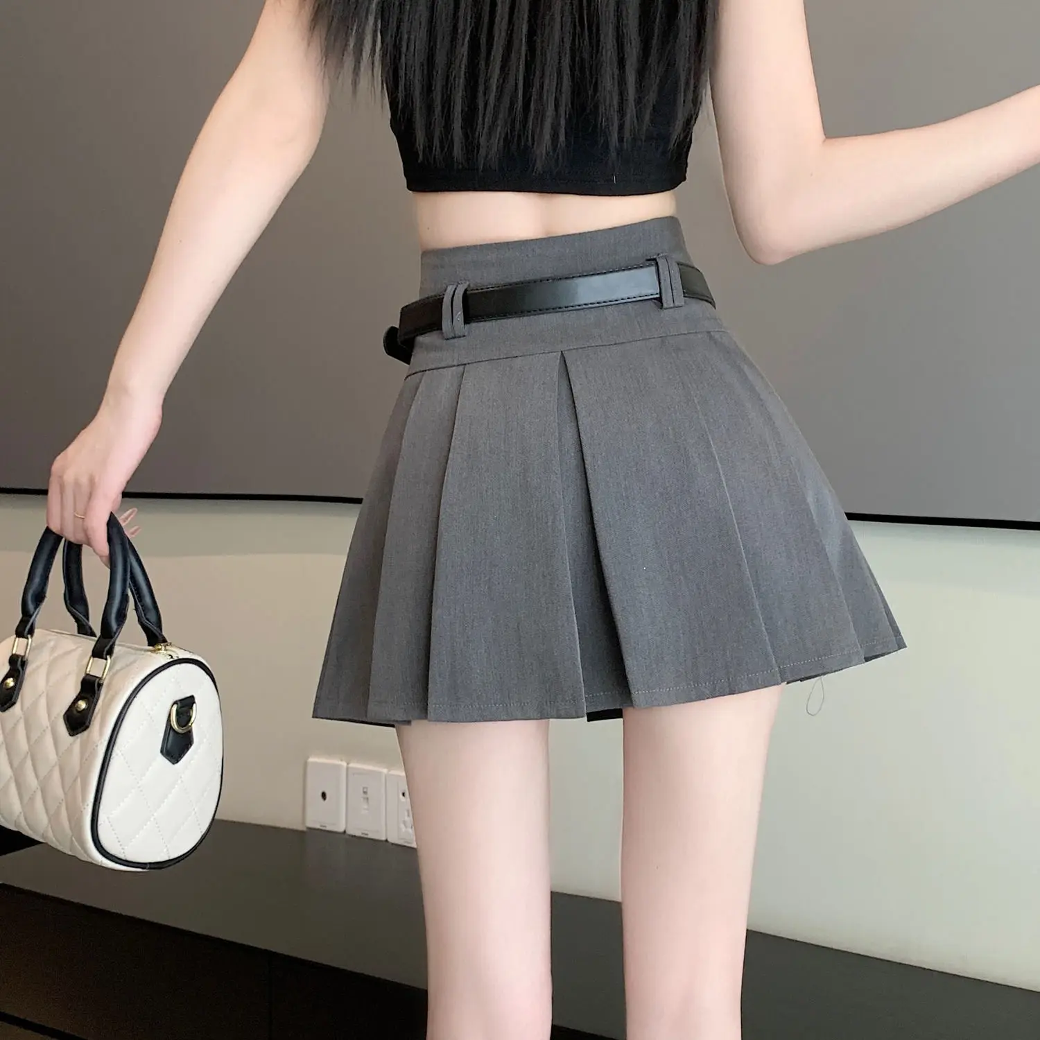 High End Gray Half Length Skirt for Women Summer Wear New Fashionable and Stylish Figure High Waisted A-line Pleated Short Skirt