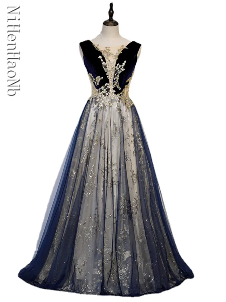 

Vintage Applique Quinceanera Dresses Evening Dresses V-neck Party Dress Sleeveless Prom Dress Formal Women Robe De Soiree