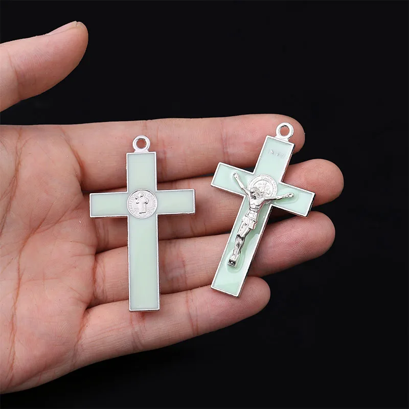 

50 Pieces, Dripping oil exorcism cross Jesus DIY jewelry making jewelry pendant necklace zinc alloy materials wholesale Christia