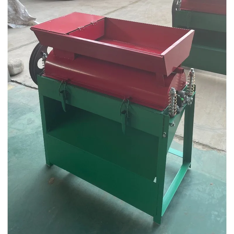 Green walnut peeling and cleaning machine small walnut peeling machine