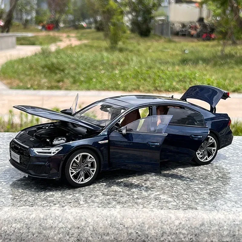 Model samochodu ze stopu A7L 1:18, odlewany, sedan, wysoka jakość symulacji, pojazd, zabawki dla dorosłych, prezenty, kolekcja