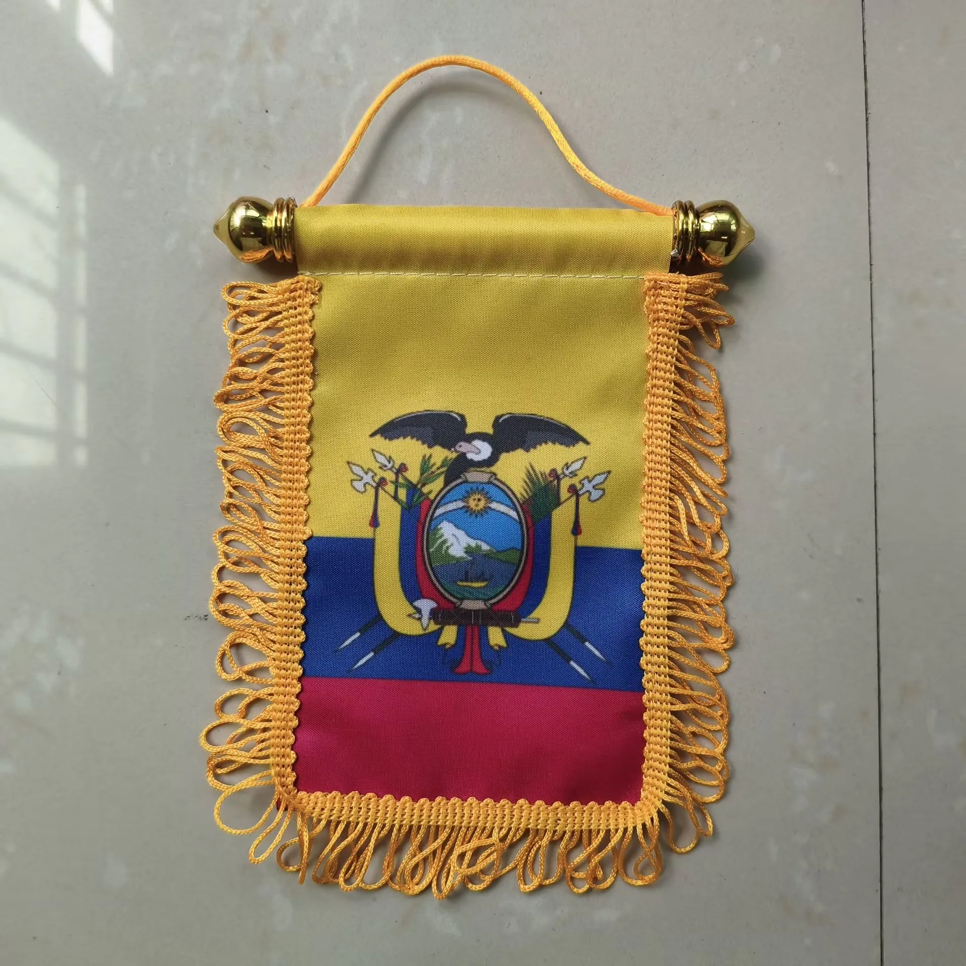 Aerxemrbrae 10*15cm  Ecuador Hanging Flag Double Sided Tassel With Sucking Disc Car Decoration Ecuador  Mini Pennant