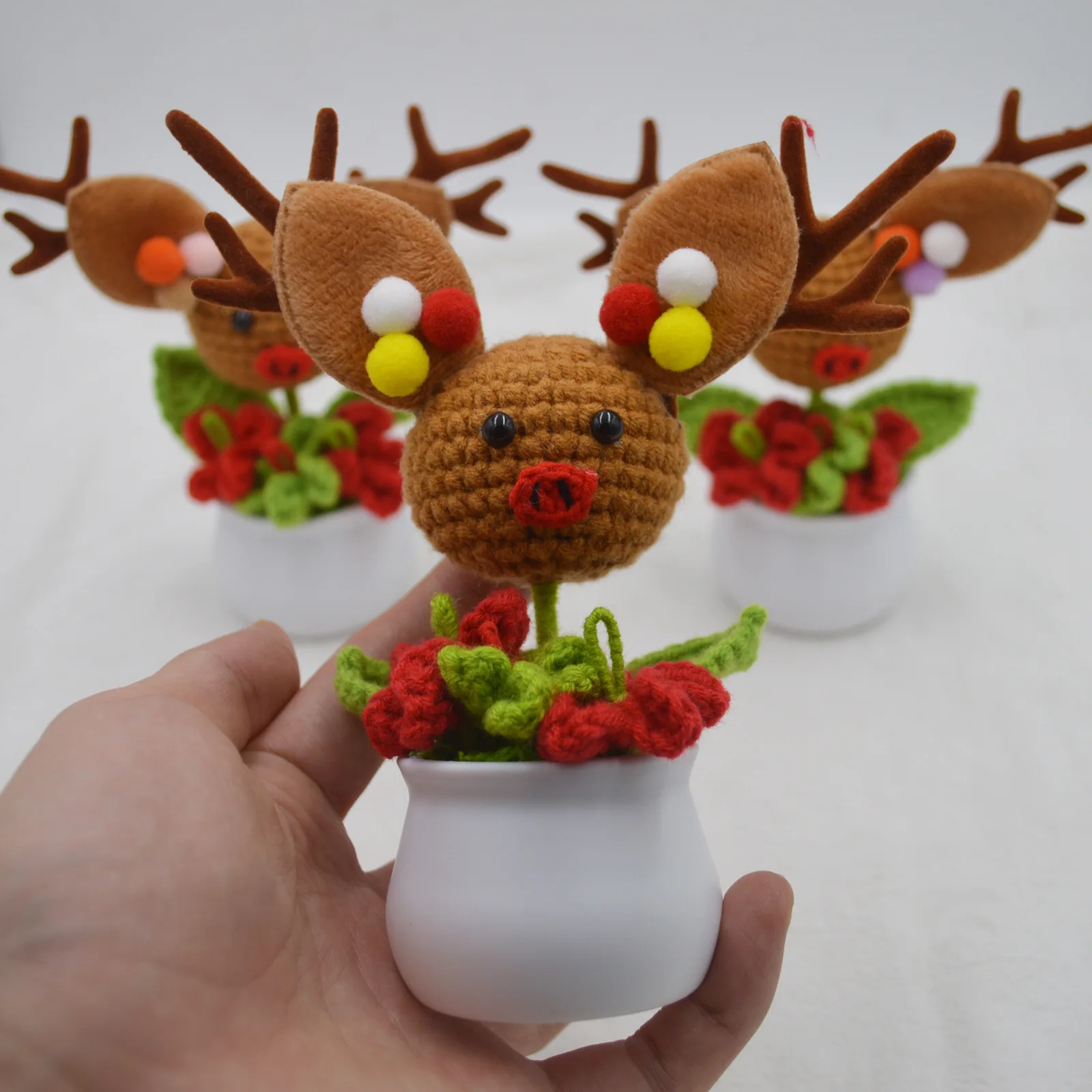 Cute Handmade Wool Knitted Christmas Deer Potted Plants Home Room Decoration Funny Crochet Xmas Deer Ornament Christmas Gifts