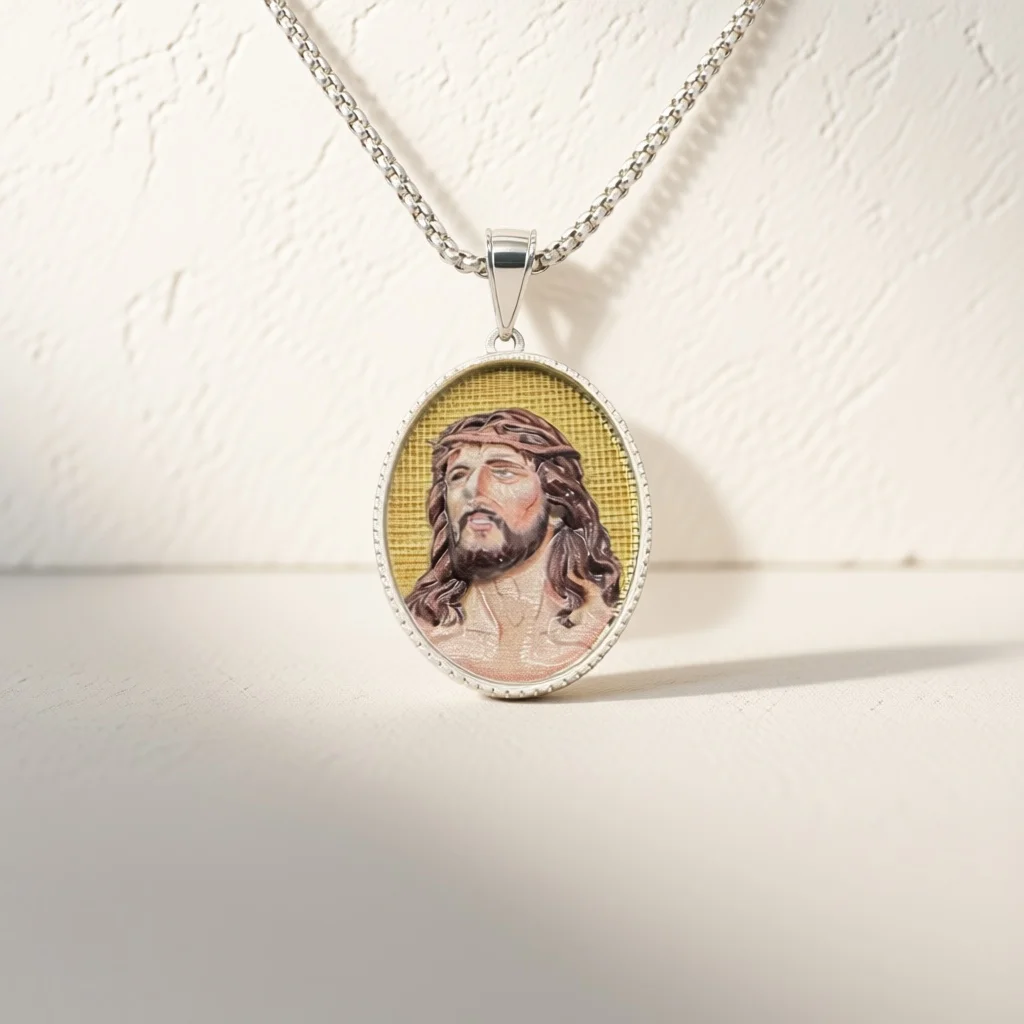 Crown of Thorns Jesus Oval Medal Pendant Necklace Silver Bead Chain Catholic Jewelry Gift For Devout Christian Believers