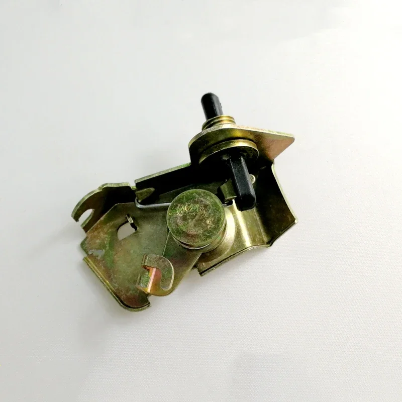 Serrure de bouchon de remplissage de carburant, pour Brilliance FRV FSV CROSS V5 H530 H330, serrure de porte de réservoir de carburant 3423523