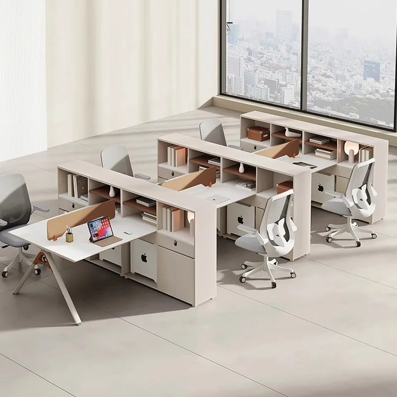 

Стол для персонала Сиденье для персонала Простой современный 46 мест Модное сиденье для карточек Экран для финансов Офисные столы и стулья для персонала