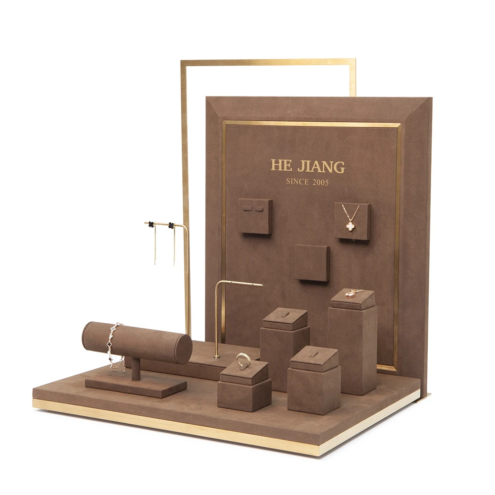 

Custom Metal Brown Microfiber Jewelry Display Sets Ring Earring Pendant Bracelet Necklace Jewelry Display Stand