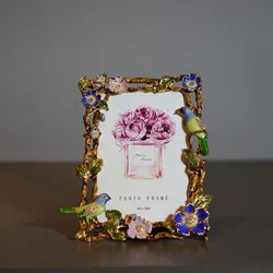 European Style Enamel Colored Metal Photo Frame Relief Floral Bird Alloy Picture Frame Desktop Ornaments Crafts Art Home Decor