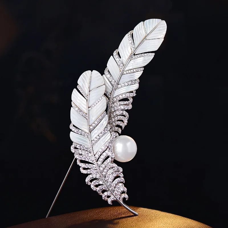 OKILY Luxury Natural Fritillary Feather Brooch High-end Design Freshwater Pearl Temperament Elegant Corsage Unisex Accessories