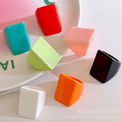 Korean Colorful Geometric Rectangle Resin Acrylic Wide Chunky Large Finger Rings For Women Girls Summer Hot Sale Y2k Jewelry
