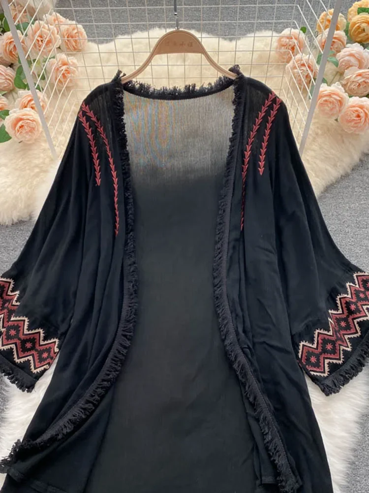 Women Summer Cardigan Coat Bohemian Retro Holiday Style Sunscreen Long-sleeved Heavy-duty Embroidered Fringed Wild Top D1819