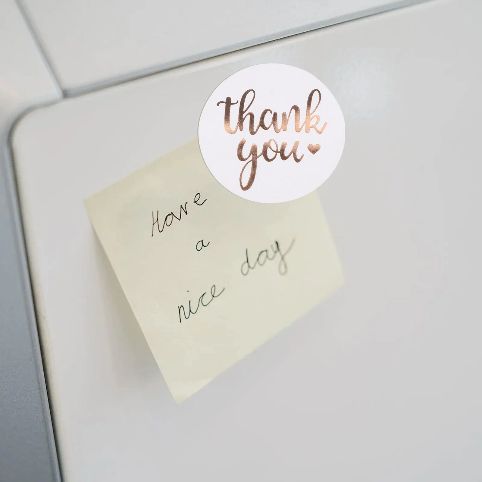 

500Pcs Thank Themed Sticker Self-Adhesive Gift Wrap Stickers for DIY Labeling Baking Packaging Sealing Stickers Roll Decorative