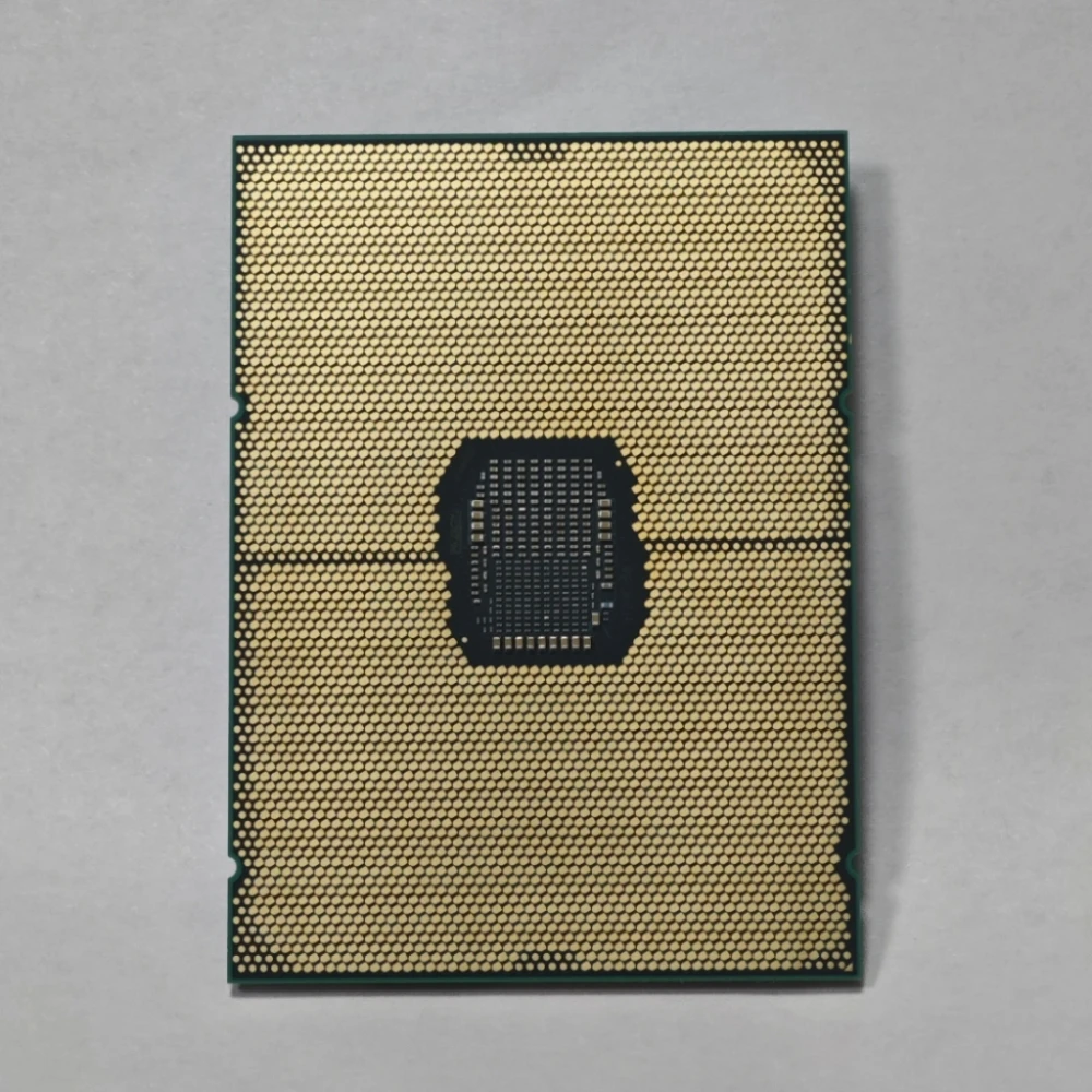 Procesor serwerowy Xeon 8352V, 36 rdzeni, częstotliwość bazowa 2,1 GHz, 48 MB pamięci podręcznej, 128-lane PCIe 4.0