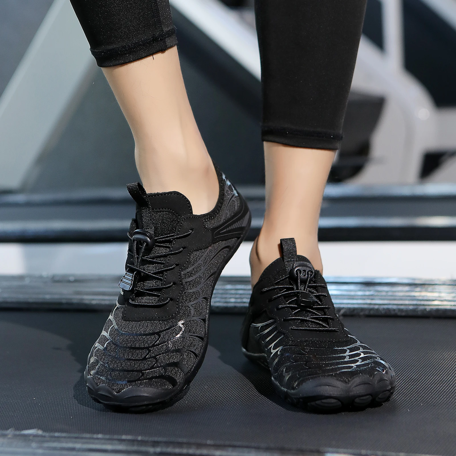 

Non Slip Quick Dry Aqua Shoes Breathable Beach Water Shoes Anti Wear Outdoor Swimming Diving Wading Shoes for Adults
