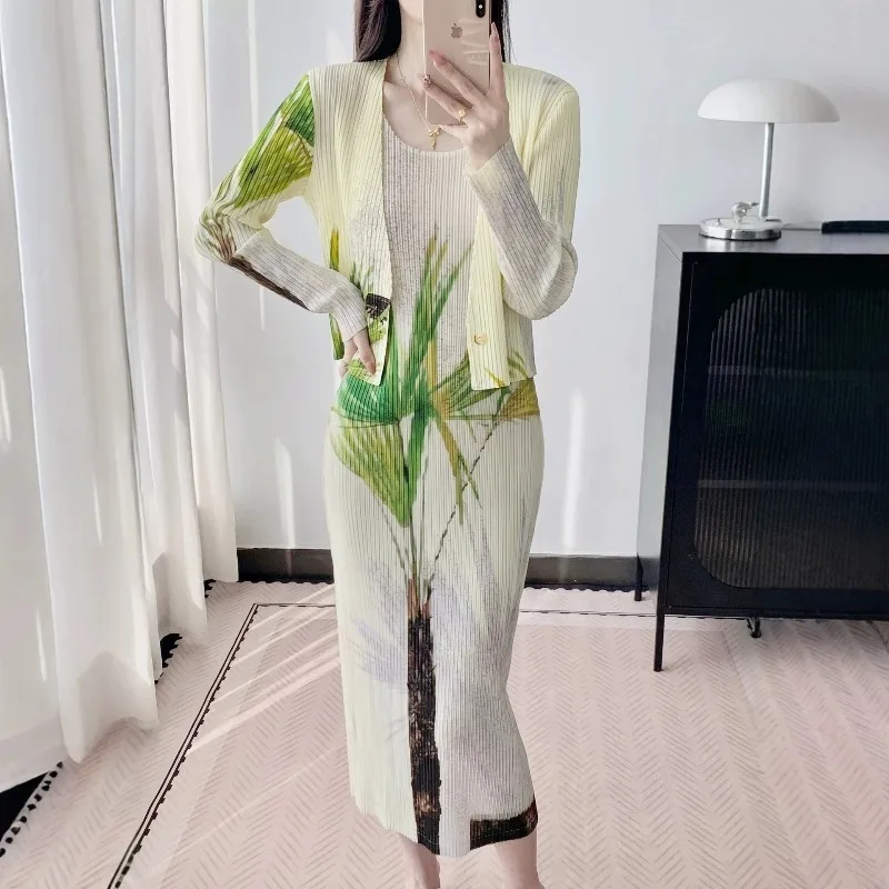 

Miyake Pleated Printed Strap Dresses Summer Long Sleeve Cardigan Simple Casual Fashion Women's Draped Elastic Wrinkle-Free Dress
