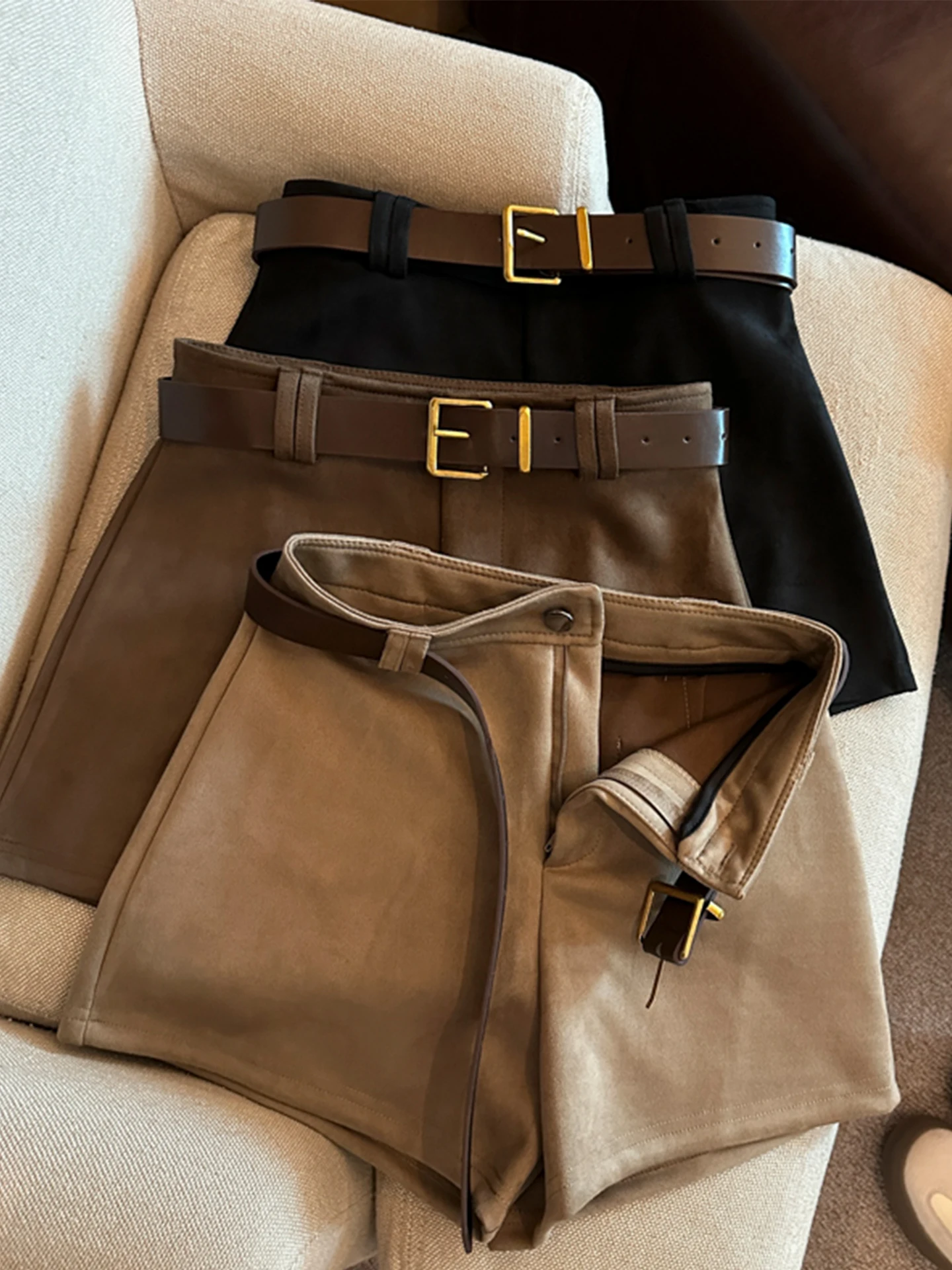 กางเกงขายาวทรงบูทผ้าหนังกลับสไตล์เรโทรสำหรับผู้หญิง ฤดูใบไม้ร่วง ฤดูหนาว รุ่นใหม่ สไตล์สาวเปรี้ยว พร้อมเข็มขัด  ทรงเข้ารูป  ลำลอง ทรงตรง