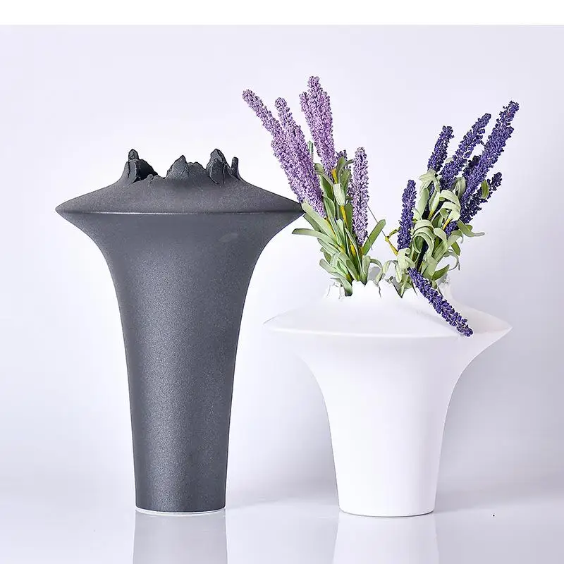 

Simple Black White Ceramic Vase Living Room Decoration Artificial Flower Arrangement Cracked Bottle Home Vase Home Decoration