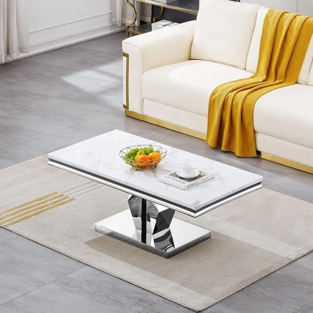 طاولة قهوة أنيقة من الرخام الصناعي الأبيض 47 مع قاعدة مرآة فضية، مثالية لغرفة المعيشة والشقق