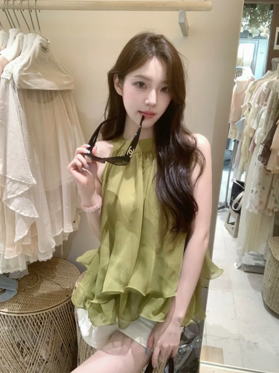 

Unique Beautiful Backless Lace Trim Sleeveless Shirt Women's Summer New Style Design Sense Gentle Style Polyester Fiber Breat...