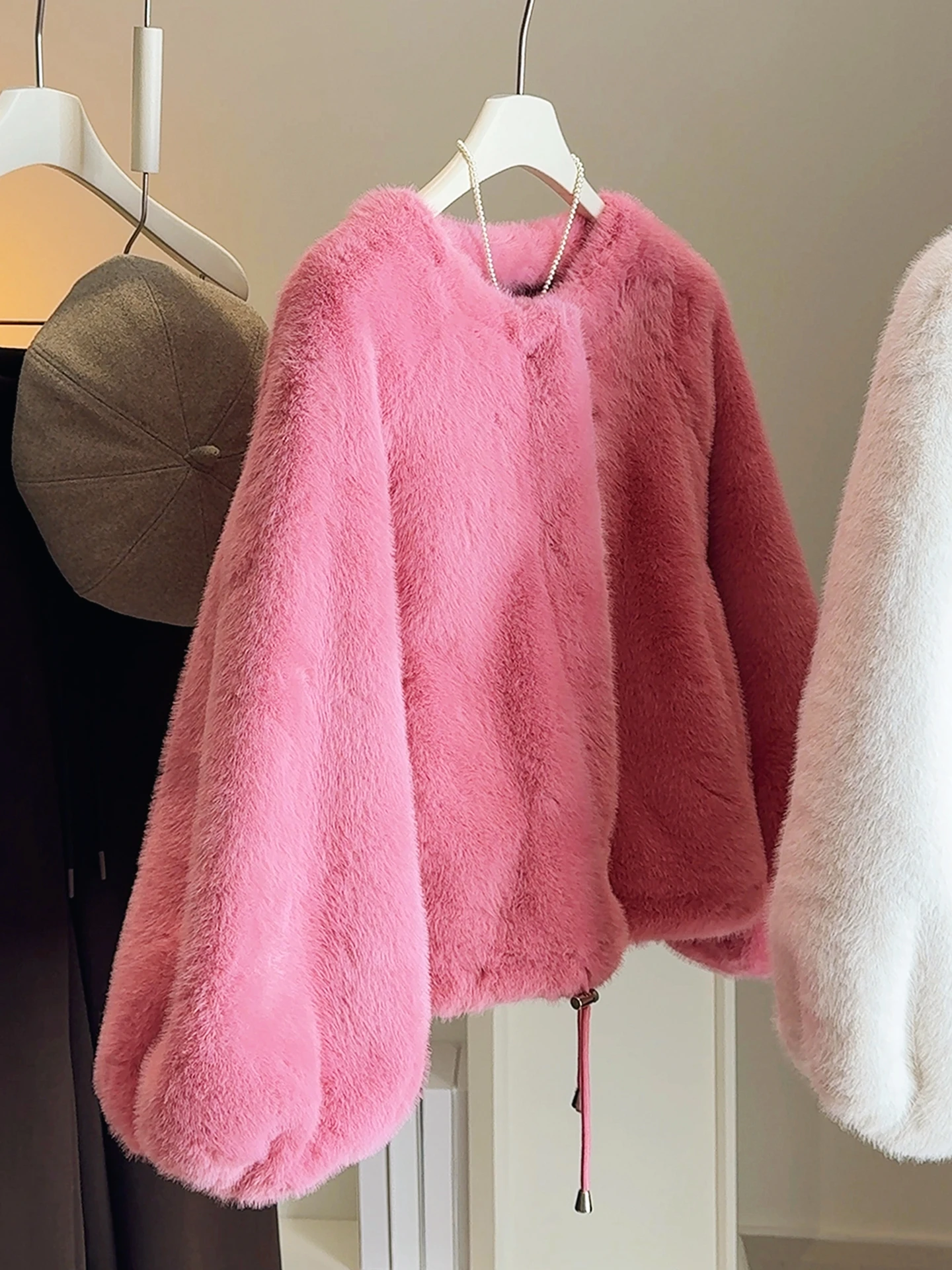 Fashion Short Faux Fur Jacket for Women 2025 New Simple Solid Color Thicken Warm Coat Autumn Winter Elegant Lady Plush Outerwear