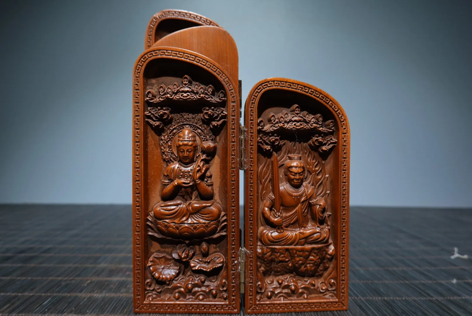 Chinese Exquisite Hand carved Guanyin Carving Boxwood screen statue