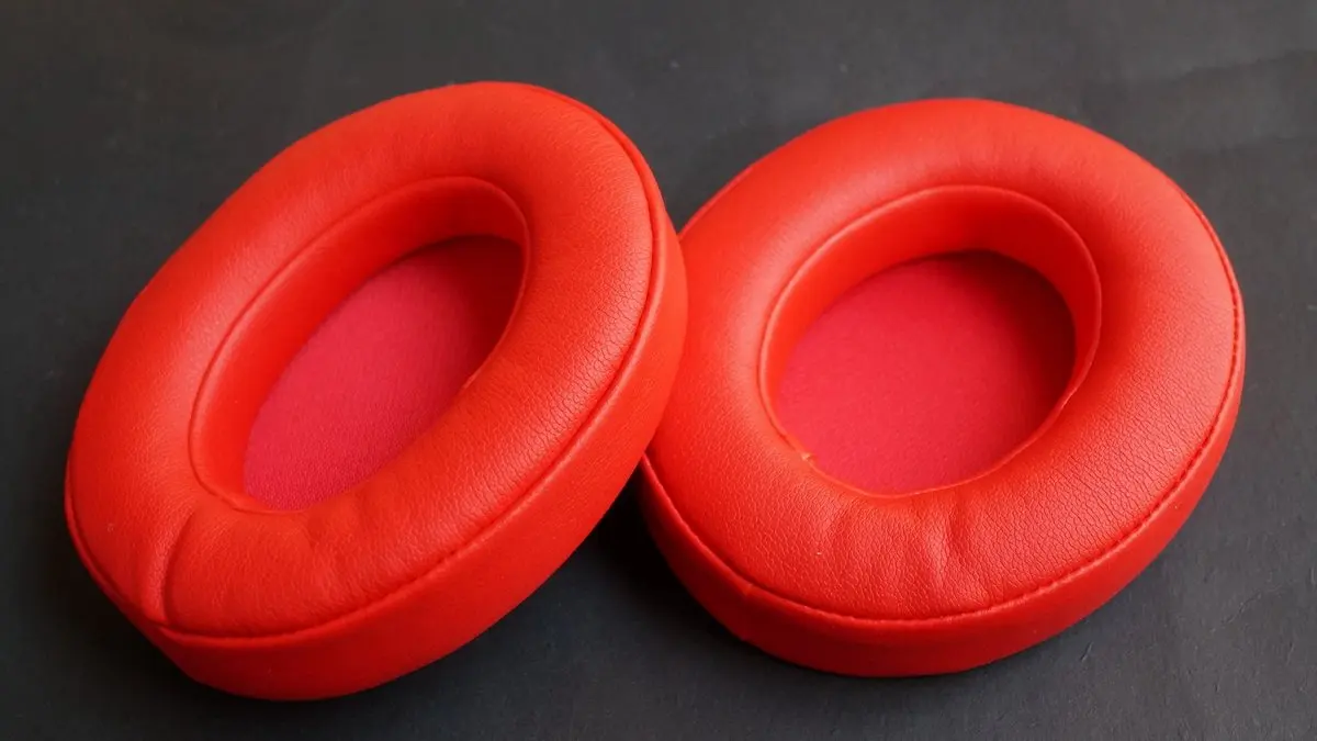 V-MOTA Studio 2 bantalan telinga kompatibel dengan Beats Studio 2.0 / Studio 3.0 nirkabel B0500/B0501, suku cadang perbaikan pengganti (merah)