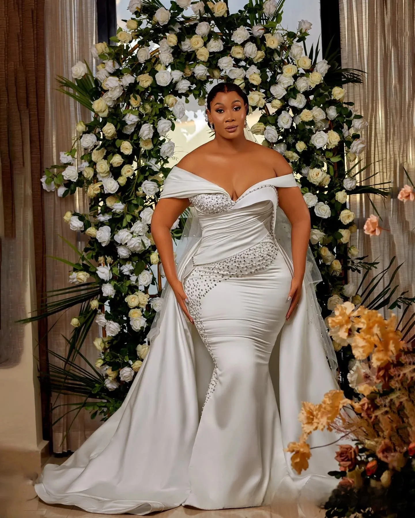 Personalizado plus size sereia vestido de casamento vestidos de noiva para noiva trem destacável fora do ombro frisado pérolas strass