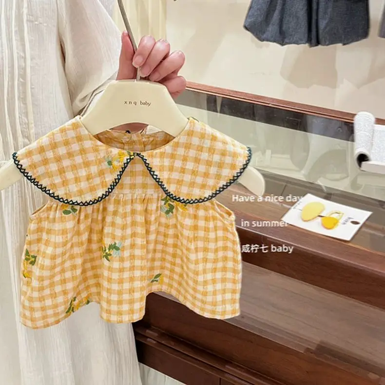 Girls Suit 2026 Spring and Summer New Children's Clothing Girls Baby Holiday Wind Broken Flower Doll Shirt Shorts Two Sets