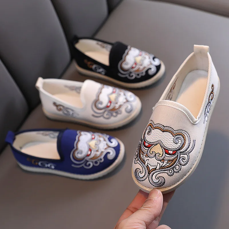 

Boys Handmade Embroidered Light Bottom Loafers Chinese Style Kids Cloth Shoes Performance Children Sneakers CSH1439