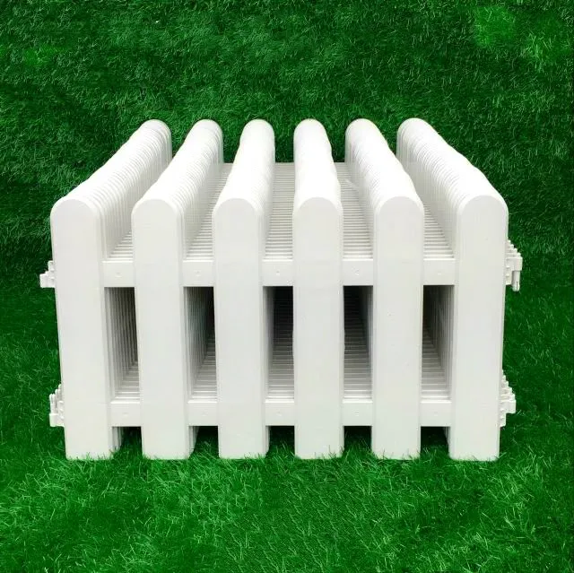 5PCS/set Plastic Garden Fence Easy Assemble White European Style Insert Ground Type Plastic Fences for Garden Countryyard Decor