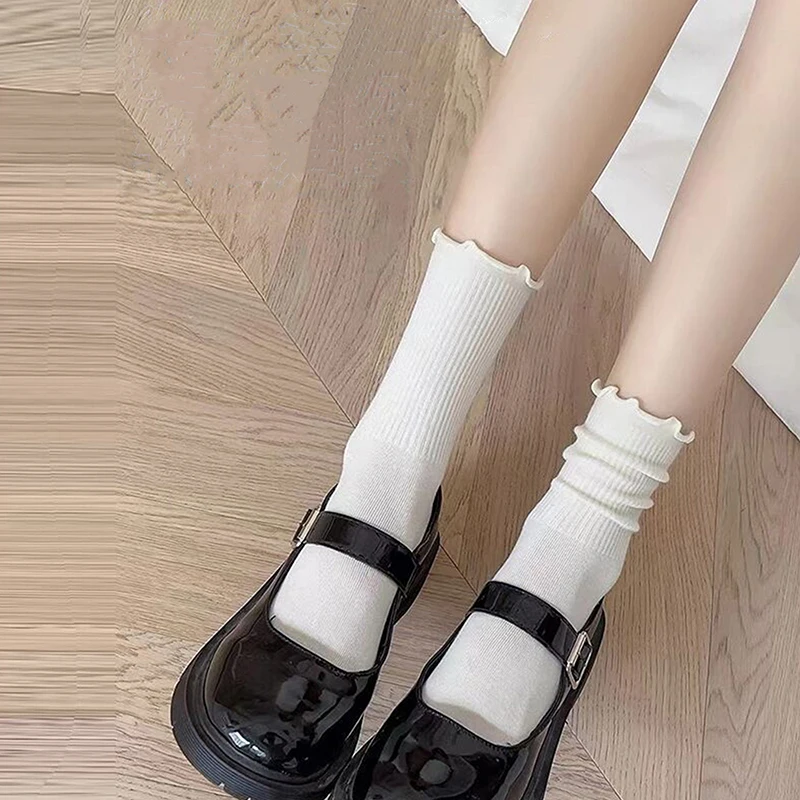 

2 Pairs Ruffled Socks Women's Lolita Cute Kawaii Stockings Girls Spring Black And White Mid-calf Socks
