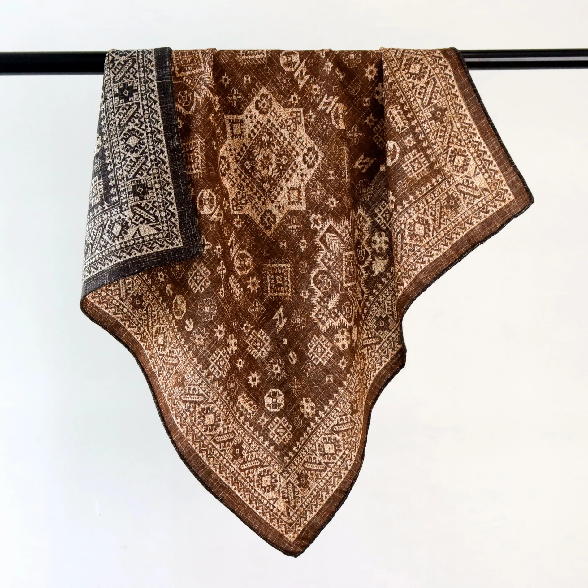 sciarpa-in-misto-seta-e-lana-65cm-sciarpe-bifacciali-piccoli-scialli-accessori-per-borse-bandane-con-bordo-arrotolato-a-mano-decorazioni-per-collo-e-capelli