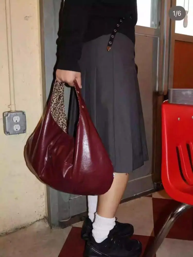 

2025 New Hot Girl Large Capaci Leopard Print Tote Bag Wine Red Double Sided Available Underarm Bag Single oulder Bag Handbag