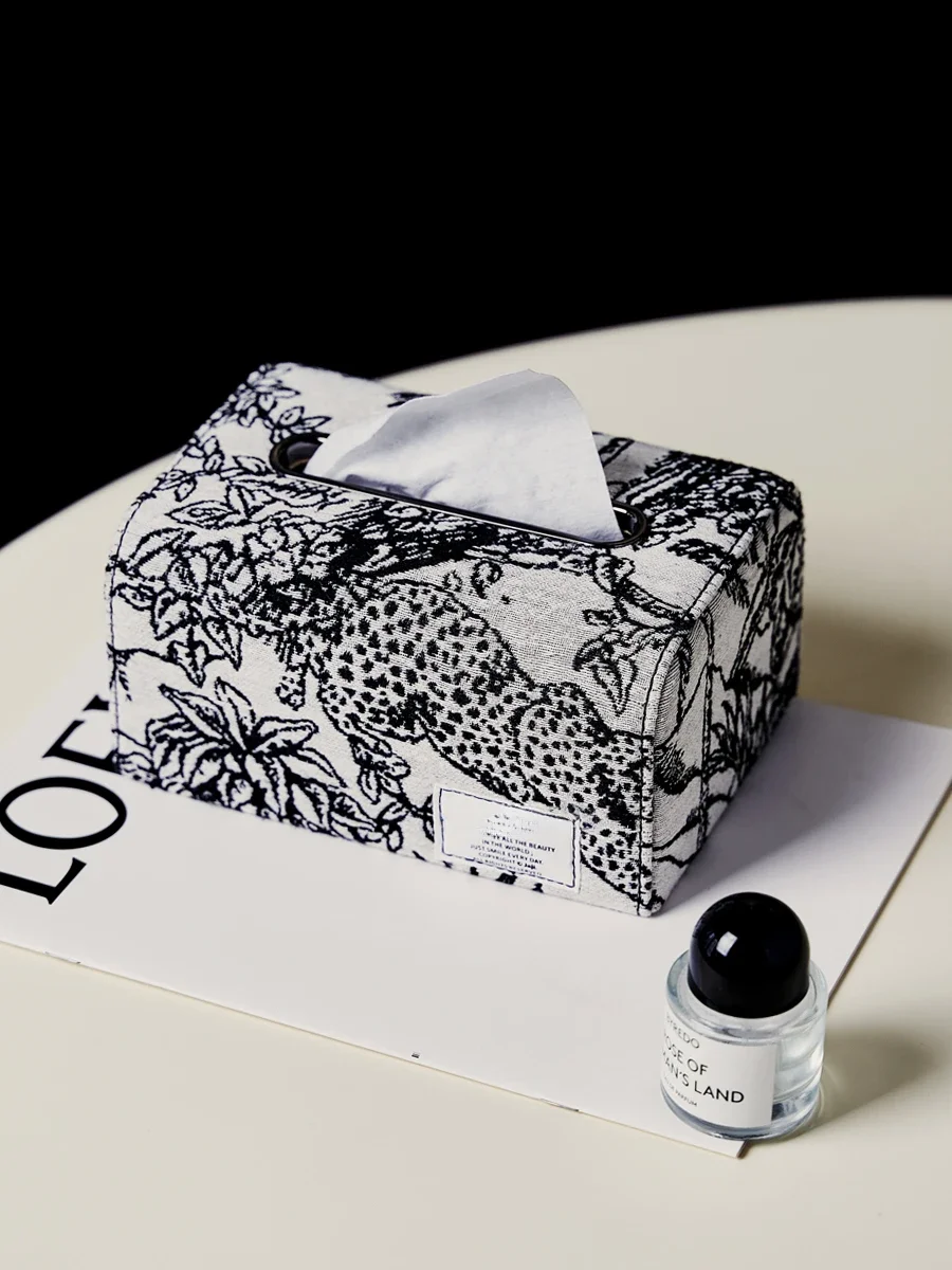 Retro Jacquard Creative Home Napkin Paper Box, High end, Light Luxury, and High Sense Paper Napkin Box, Black and Beautiful