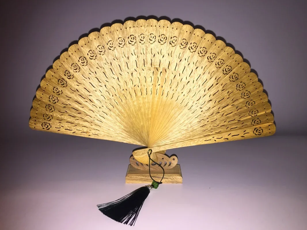 Rose golden sinan sufan small leaf zhennan water ripple fan dead wood old material hollow solid wood craft ornament