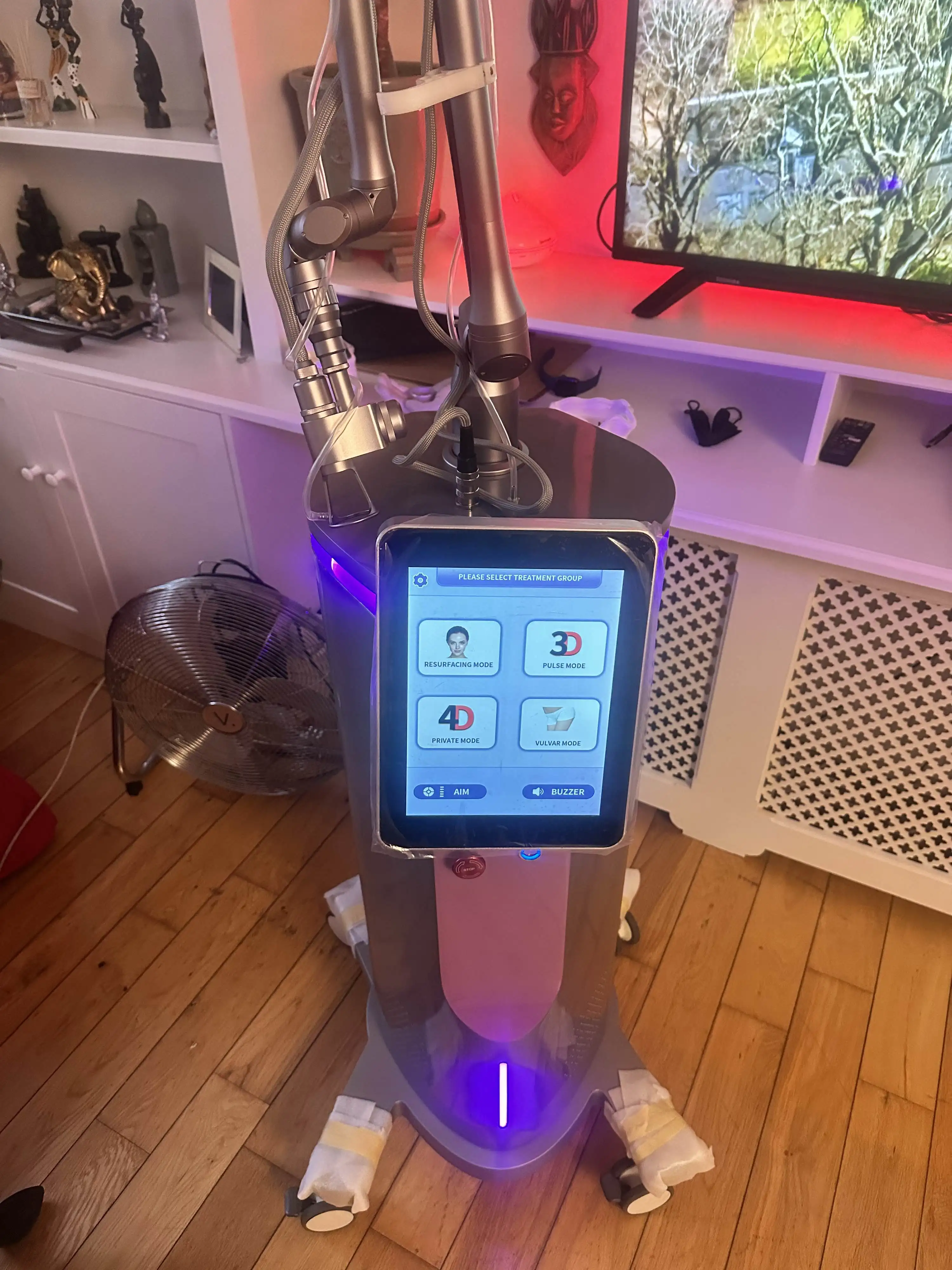 60W Fractional CO2 Dot Matrix Machine 10600nm Professional CO2 Beauty Machine for Scar Removal Skin Tightening Acne Treatment
