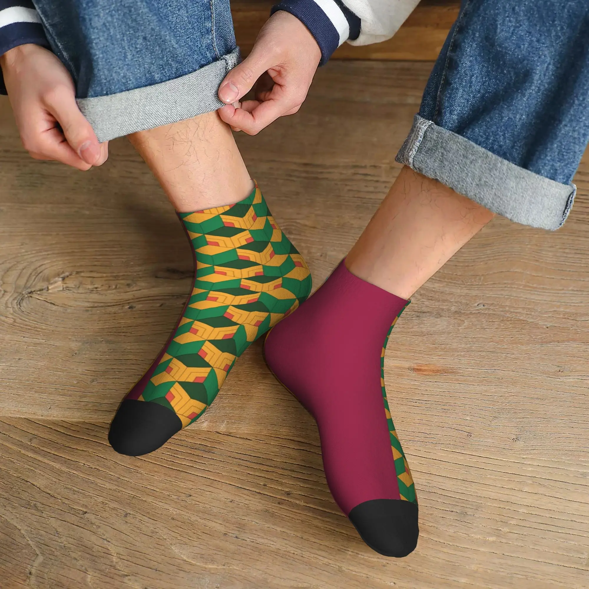 

All Seasons Giyuu Tomioka Pattern Demon Slayer Socks Harajuku High Quality Crew Socks Hip Hop Stockings for Men Women Gifts