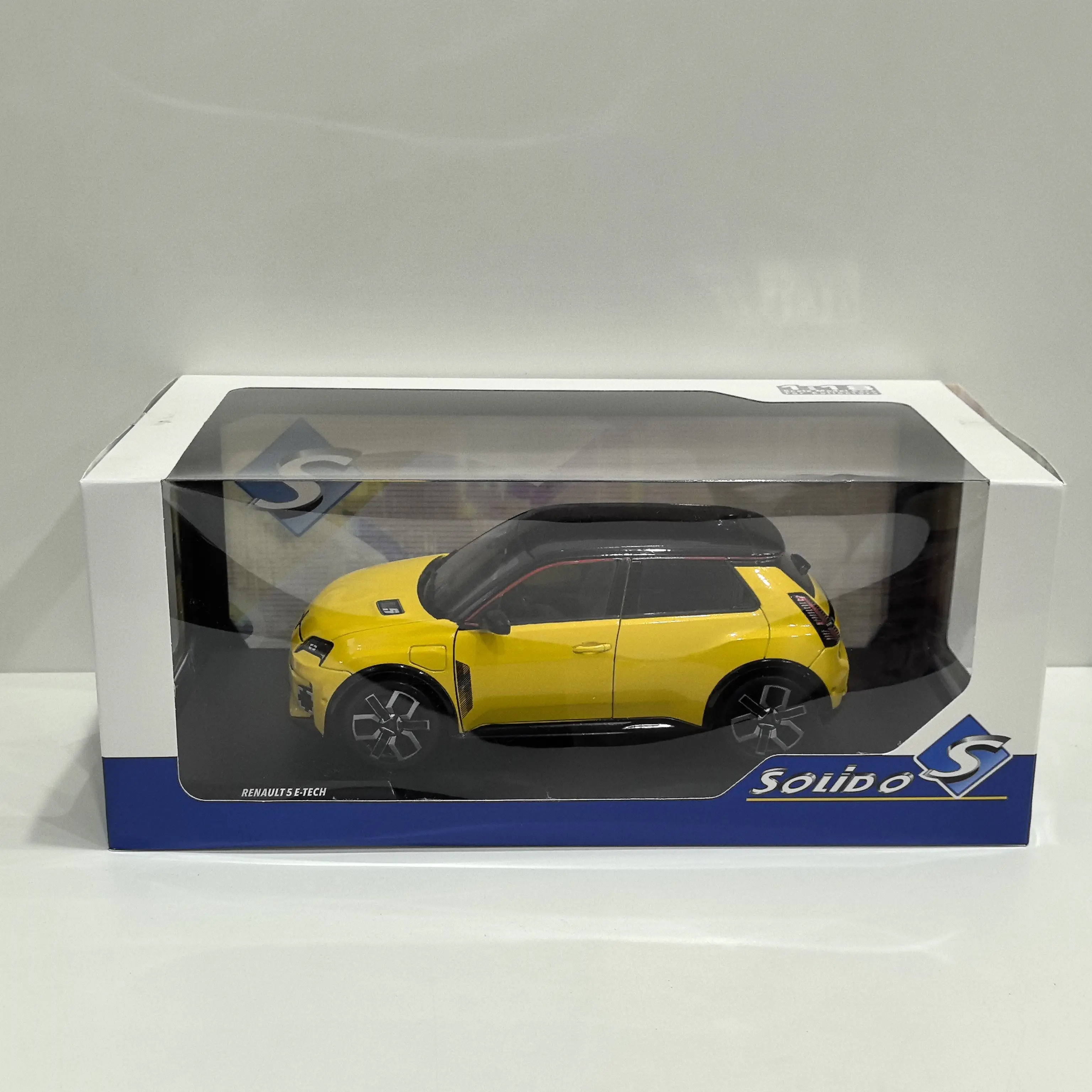 

Diecast SOLIDO 1/18 Scale 5 E TECH 2024 S6 Alloy Car Model