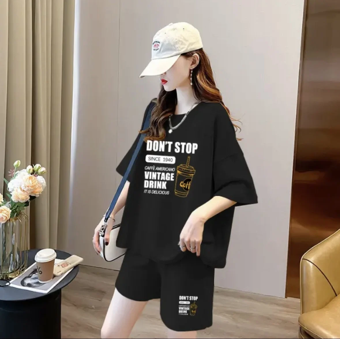 Fashion women's summer shorts set, sportswear, oversized short sleeved T-shirt, 2-piece set, sportswear, women's casual clothing view 3