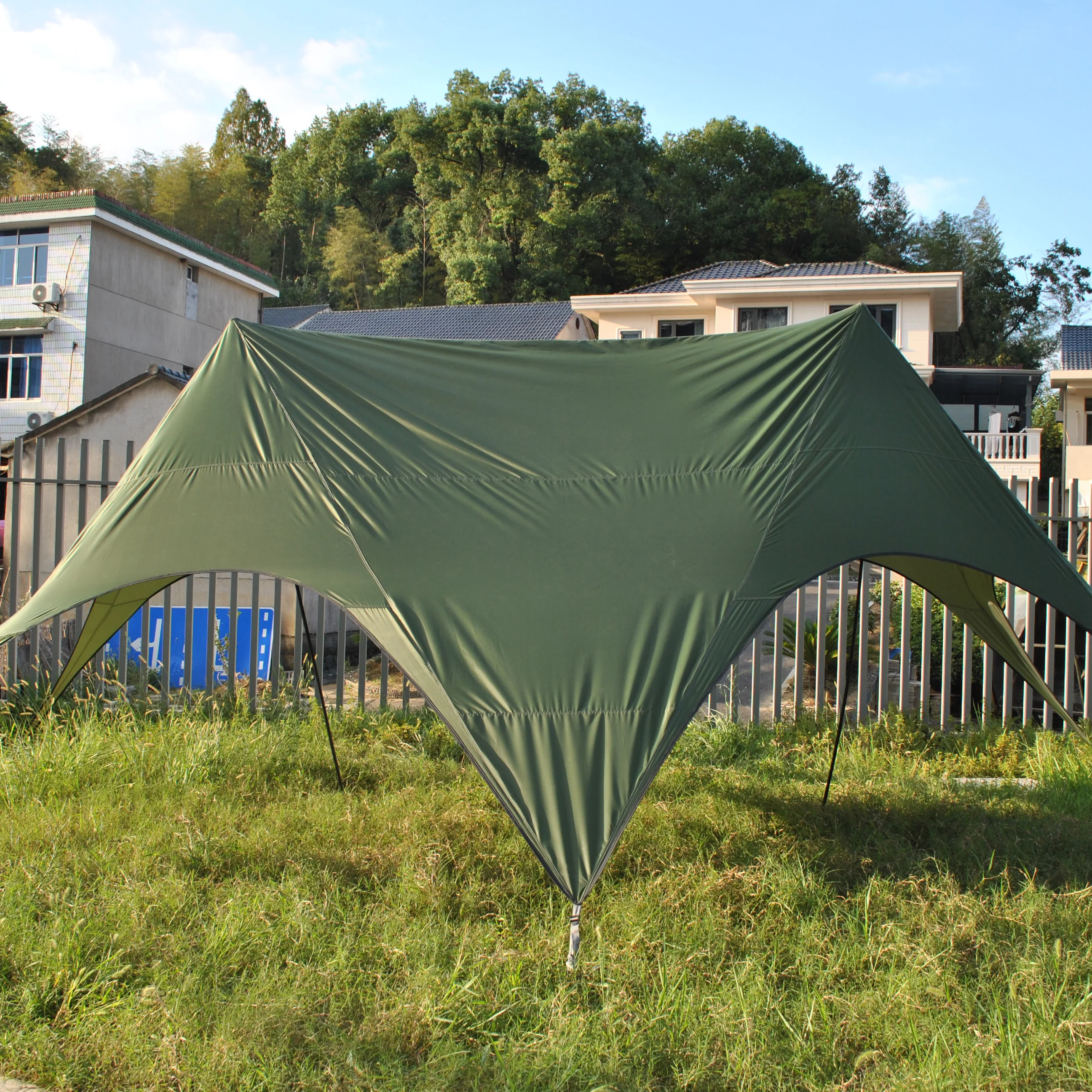 

Family Camping Tarp Waterproof Shade Canopy Tent Tarp Sun Shade Shelter for Outdoor Camping Backyard Picnic,beach Canopy