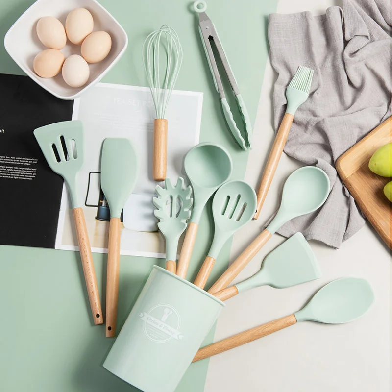 

Silicone Kitchen Utensils Set Non-Stick Cookware for Kitchen Wooden Handle Spatula Egg Beaters Kitchenware Kitchen Accessories