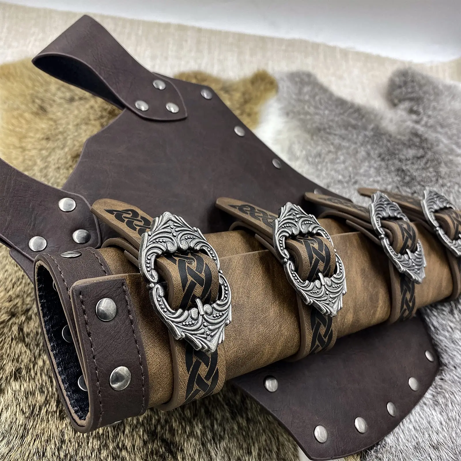 1 Piece of Medieval Imitation Leather Sword Frog, Retro Medieval Sword Set, Mercenary Knight Adjustable Dagger Set