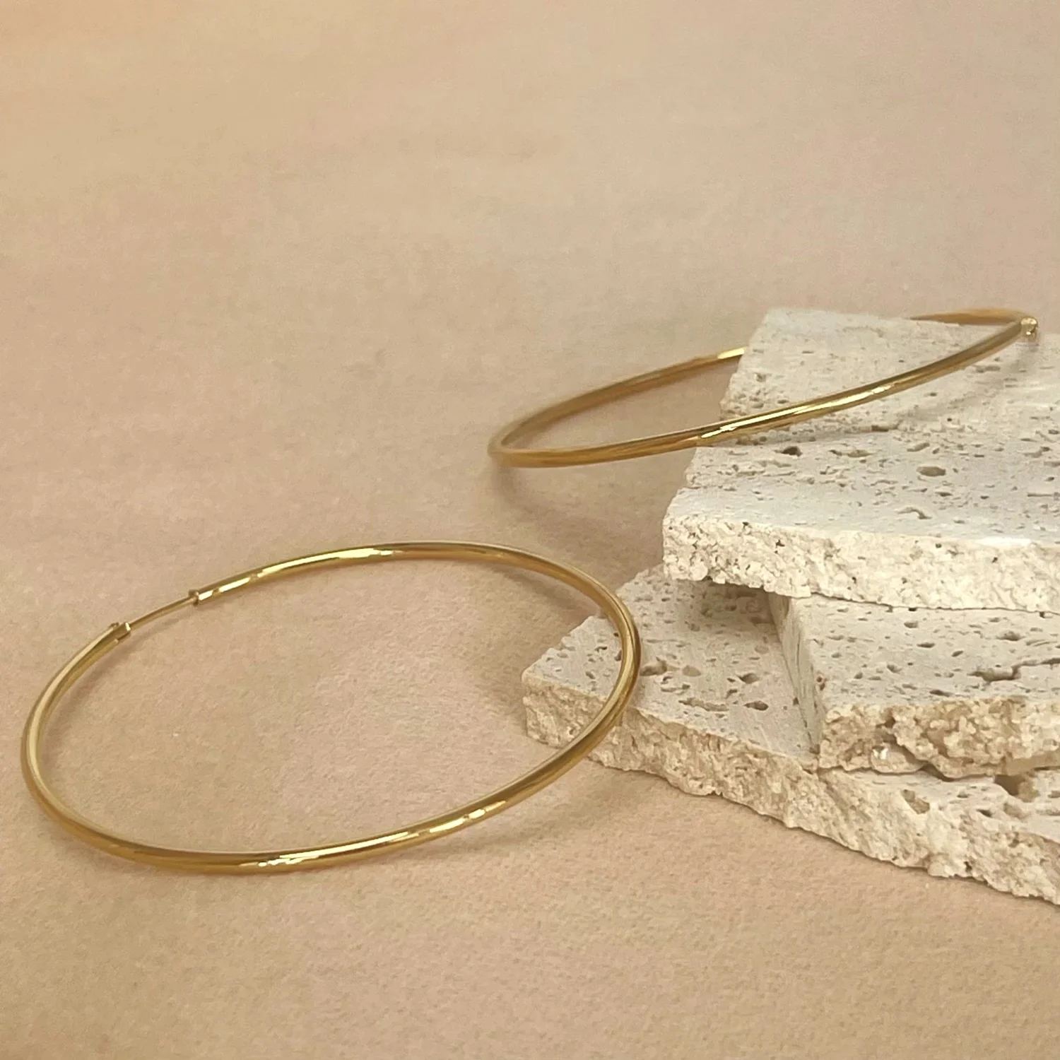 Stainless Steel Smooth Round Big Circle Hoop Earrings 12-70MM Multi Sizes Gold Tone Minimalist Fashion Ear Jewelry For Women 2026 New